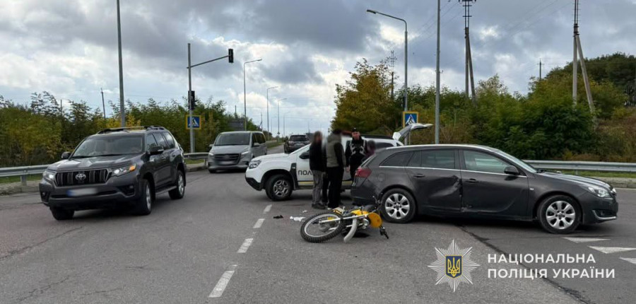 У Яворові п’яний водій збив іноземця на мотоциклі