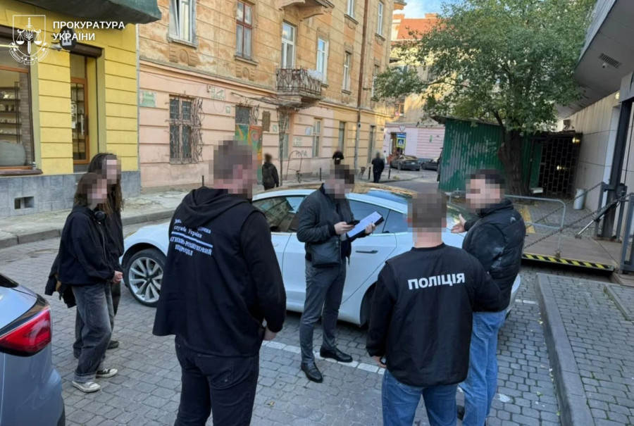 У Львові чоловік за 7 тисяч доларів обіцяв переправити військовозобов’язаного до Молдови